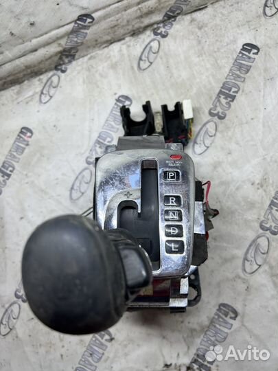 Селектор Nissan Avenir