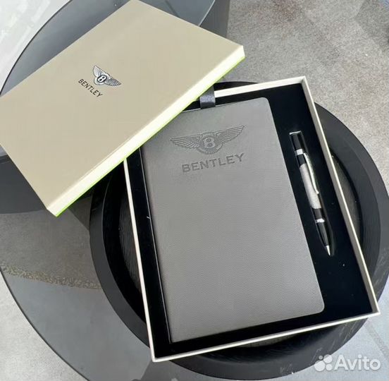 Блокнот ежедневник и ручка Bentley
