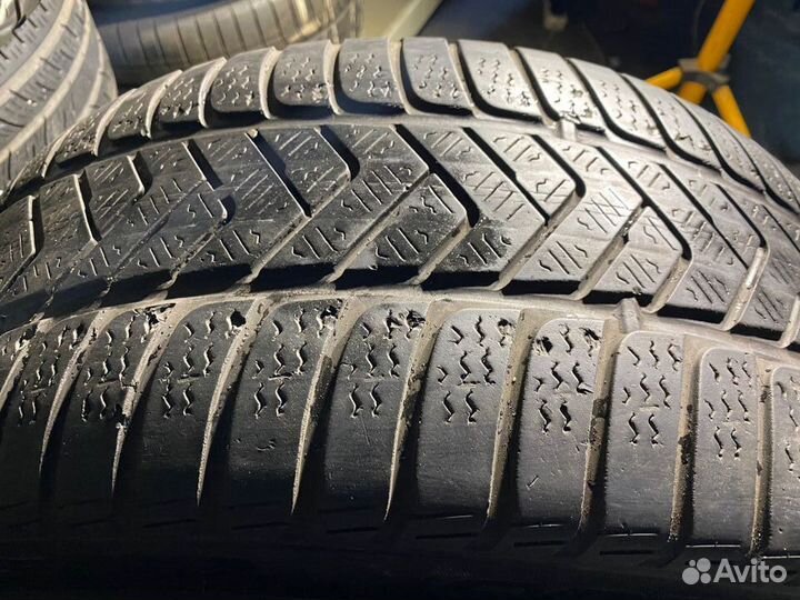 Pirelli Winter Sottozero 3 245/40 R19 94V