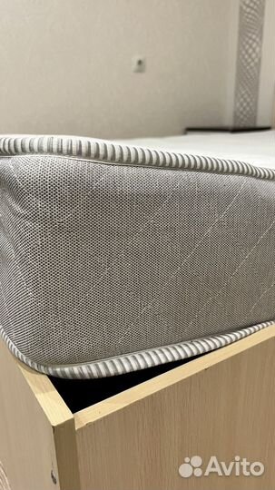 Матрас ортопедический 140х200 бу