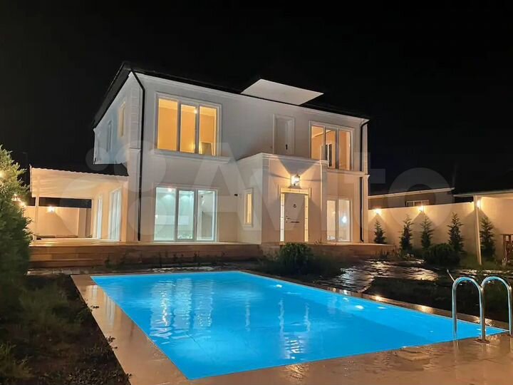 Дом 173 м² на участке 3,7 сот.