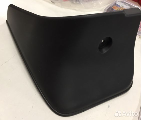 Брызговик переднего крыла Королла E150