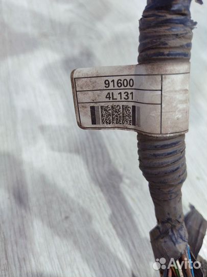 Проводка двери коса Hyundai solaris Лев