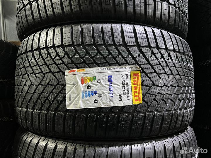 Pirelli Scorpion Winter 2 285/35 R23 и 325/30 R23 109W