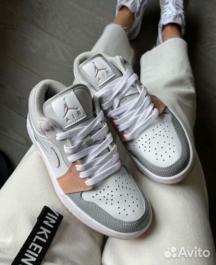 Кроссовки nike air jordan 1