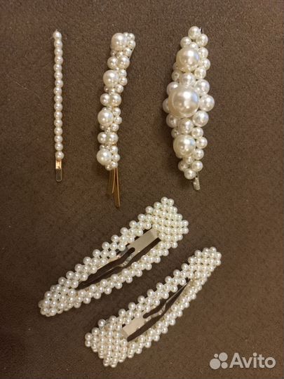 Заколки для волос