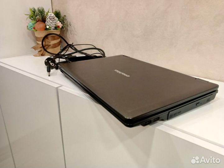 Офисный ноутбук с профилактики