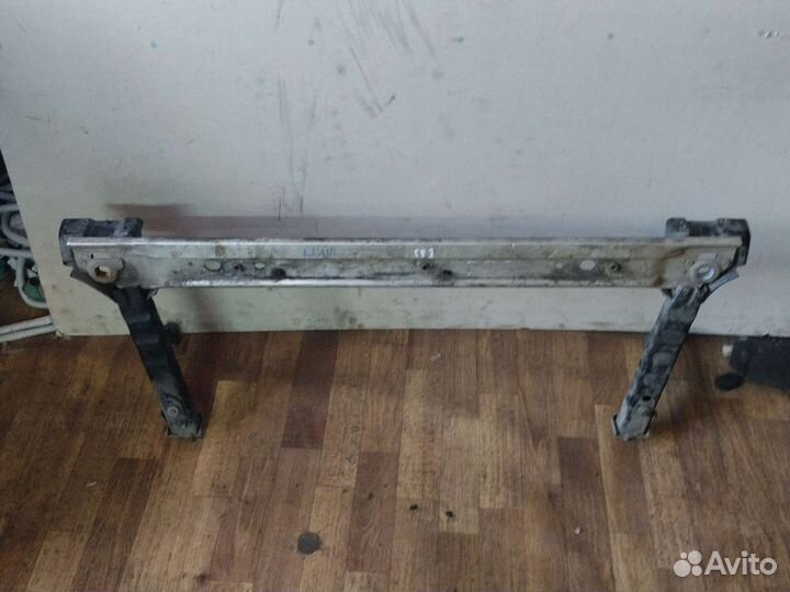 Балка под радиатор Renault Scenic 3