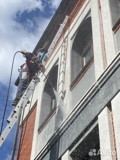 Мойка фасада. Очистка фасада