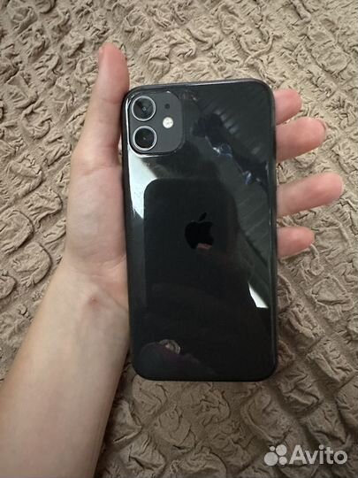 iPhone 11, 64 ГБ