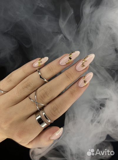 Маникюр педикюр брови