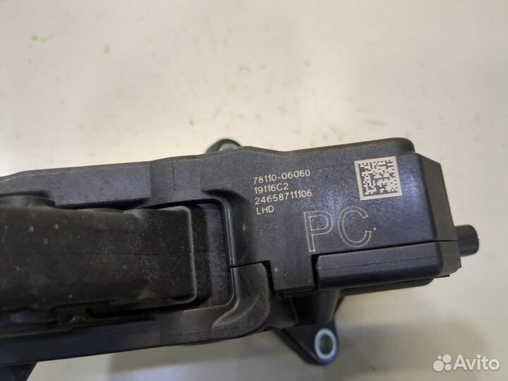 Педаль газа Toyota Camry XV70, 2019