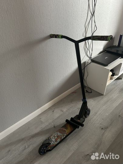 Трюковой самокат tech team eddy