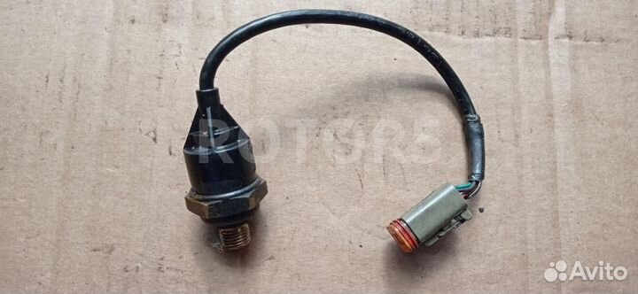 Датчик давления масла Scania 124 4 2003 1452862