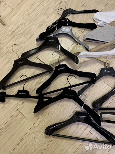 Вешалки плечики брендовые