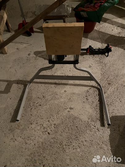 Стойка для лодочного мотора