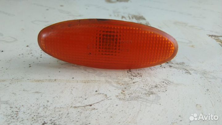 Повторитель поворота Ford Mondeo II 5gg13k309aa