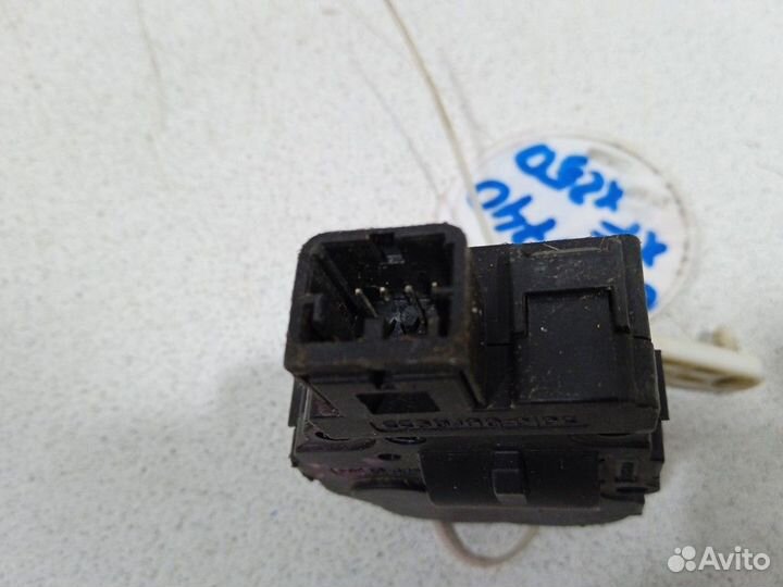 Моторчик заслонки печки