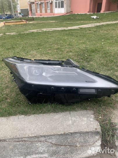 Фара передняя правая Lexus RX 4; RX 350; 2019-2022