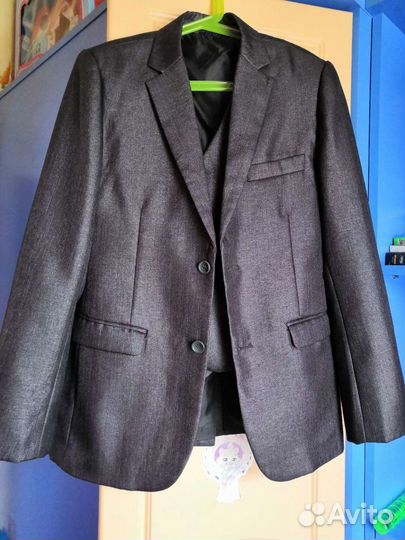 Пиджаки с жилетками