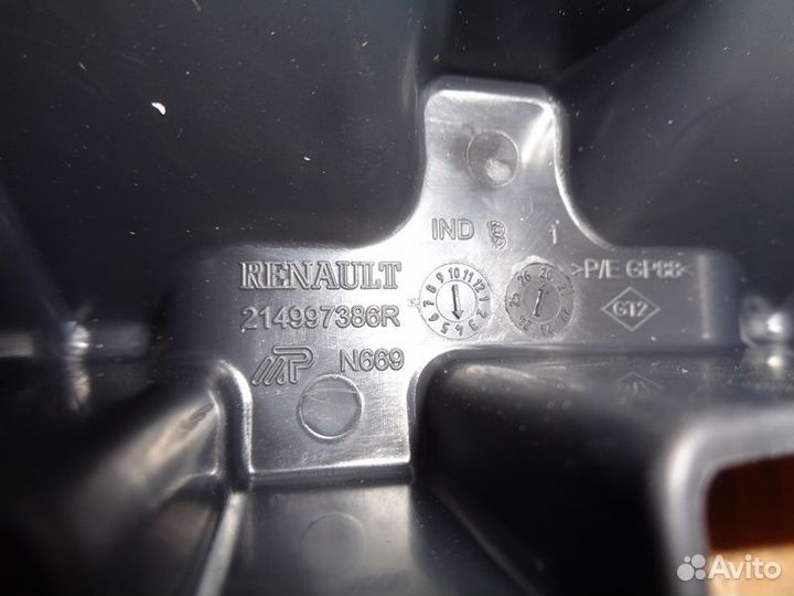 Renault Duster кронштейн радиатора передний правый