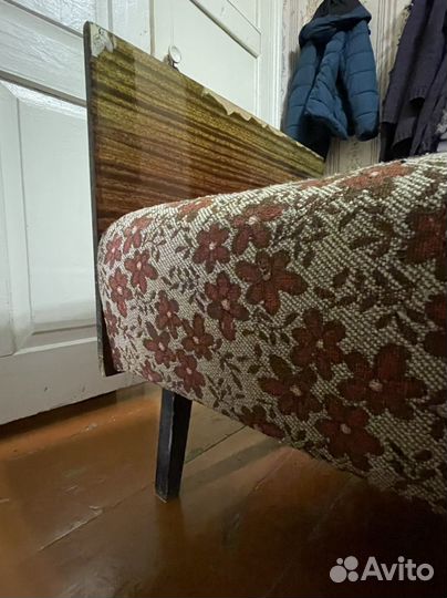 Кровать односпальная с матрасом