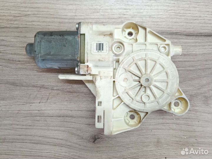 Моторчик стеклоподъёмника левый ford focus 2 купе