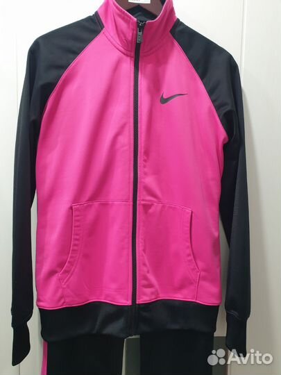 Спортивный костюм Nike
