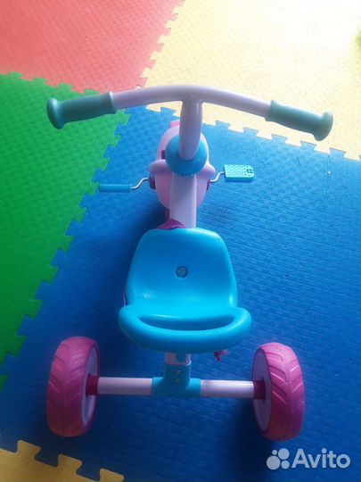 Детский трехколесный велосипед новый