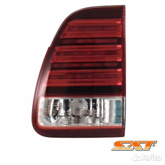 Фонарь правый задний Lexus LX 470 05-07