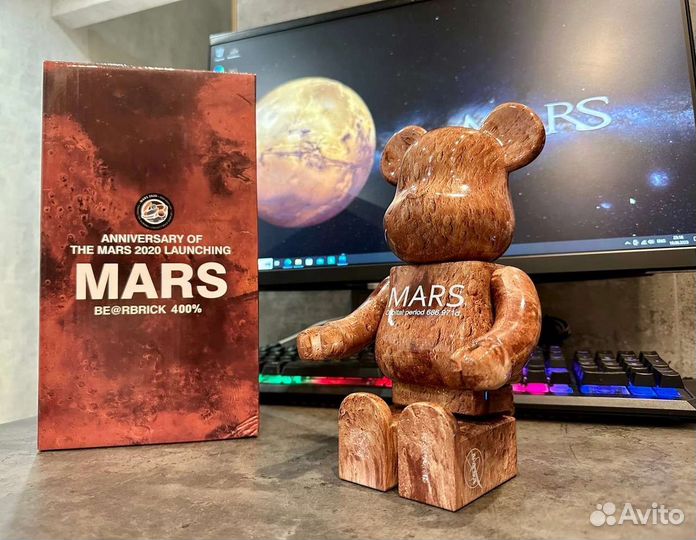 Красивый мишка беарбрик Марс