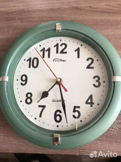 Часы космос