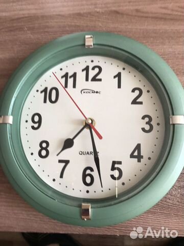 Часы космос