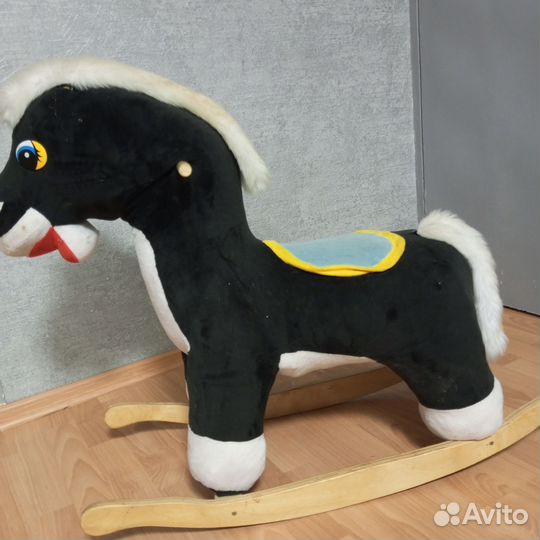 Лошадка качалка