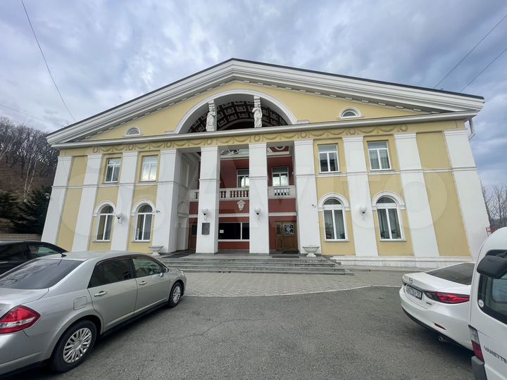 Торговая площадь, 70 м²