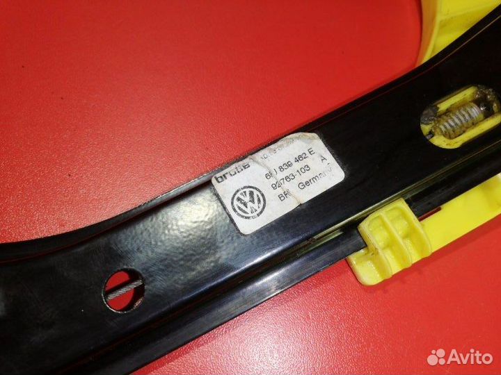 Стеклоподъемник задний правый Volkswagen Polo 602