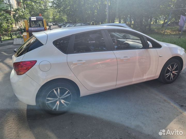 Opel Astra 1.4 МТ, 2010, 179 000 км