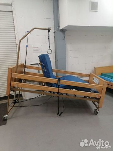 Широкая медицинская кровать (120 см)