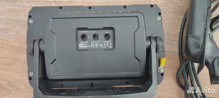Эхолот Garmin Striker 7 sv vivid + крышка