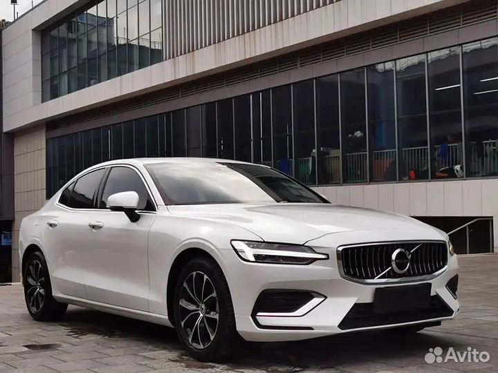 Volvo S60 2.0 AT, 2021, 18 000 км