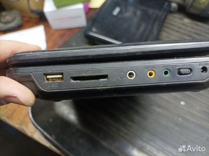 Портативный видеопроигрыватель