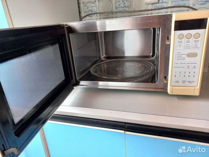 Микроволновая печь c грилем Sharp R-7G55