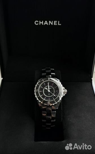 Часы Chanel j12