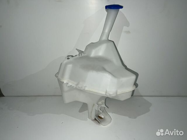 Бачок стелоомывателя Kia Rio 3, Hyundai Solaris 1