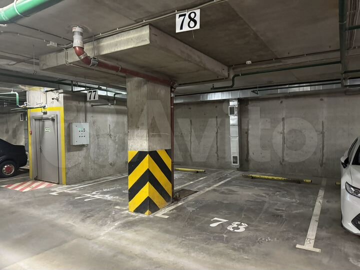 Машиноместо, 14 м²