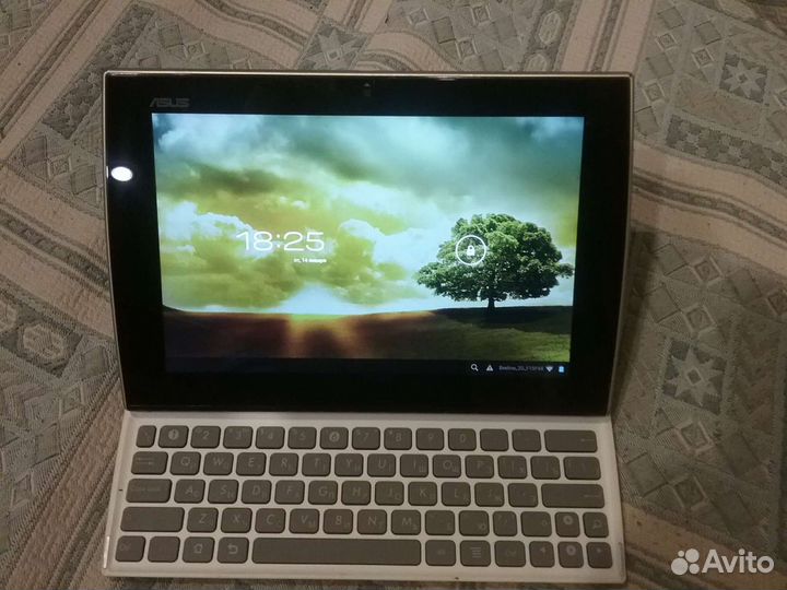 Планшет Asus Eee Pad Slider
