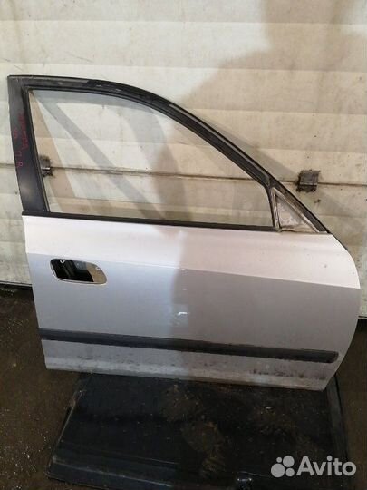 Дверь передняя правая Hyundai Elantra XD G4ED 1