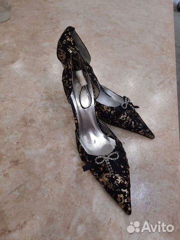 Новые туфли 37 р