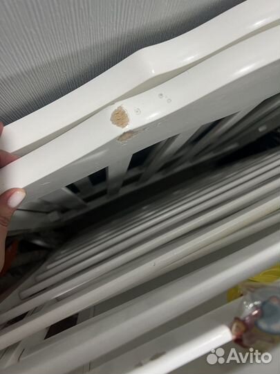 Детская кроватка с маятником и ящиком