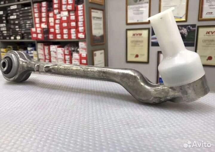 Рычаг поперечный BMW правый